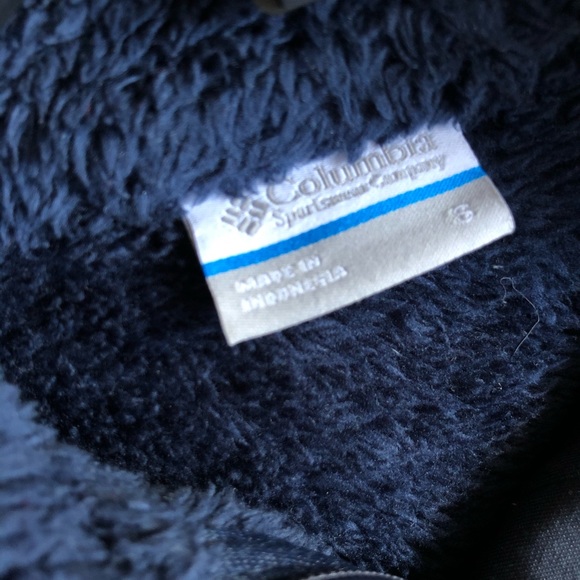 GENUINE Columbia Fleece, Warm & Cozy - Picture 3 of 3
